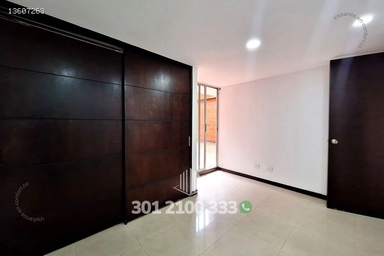 Apartamento de 3 alcobas en arriendo en Conquistadores, Medellín, 138 m² · foto 18 de 24