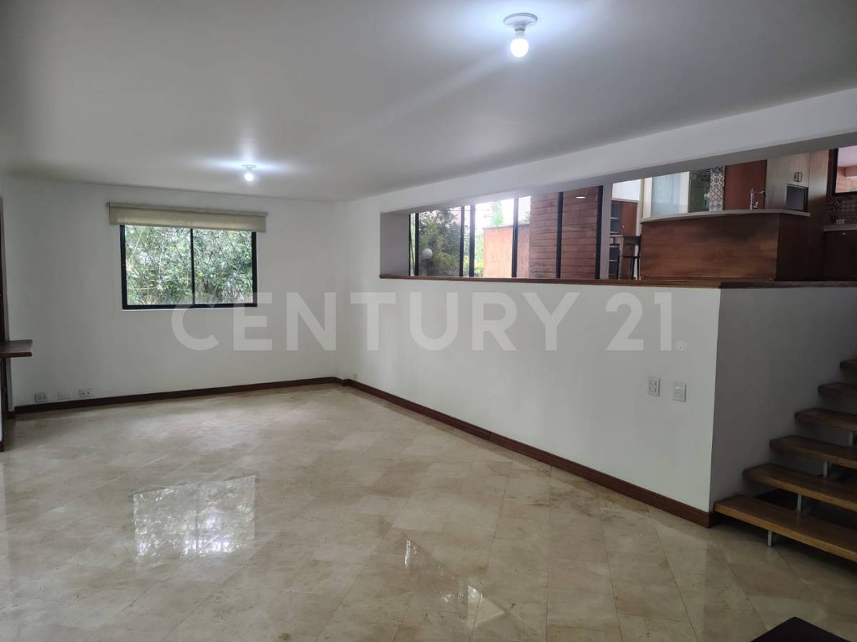 Casa en arriendo en El Poblado, Medellín · foto 8 de 24
