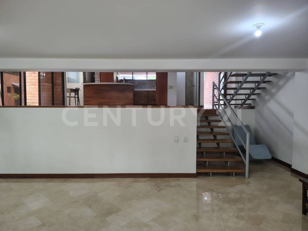 Casa en arriendo en El Poblado, Medellín · foto 9 de 24
