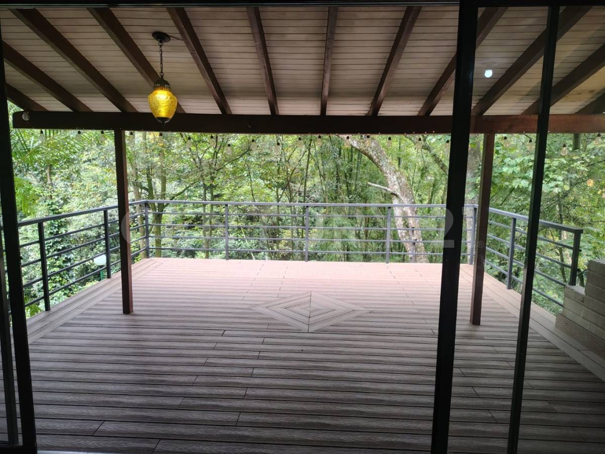 Casa en arriendo en El Poblado, Medellín · foto 10 de 24
