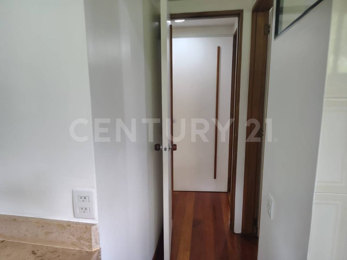 Casa en arriendo en El Poblado, Medellín · foto 20 de 24