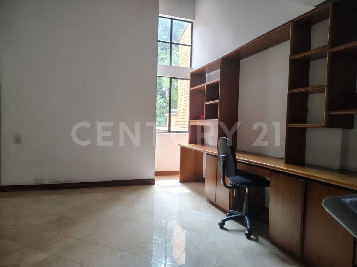 Casa en arriendo en El Poblado, Medellín · foto 22 de 24