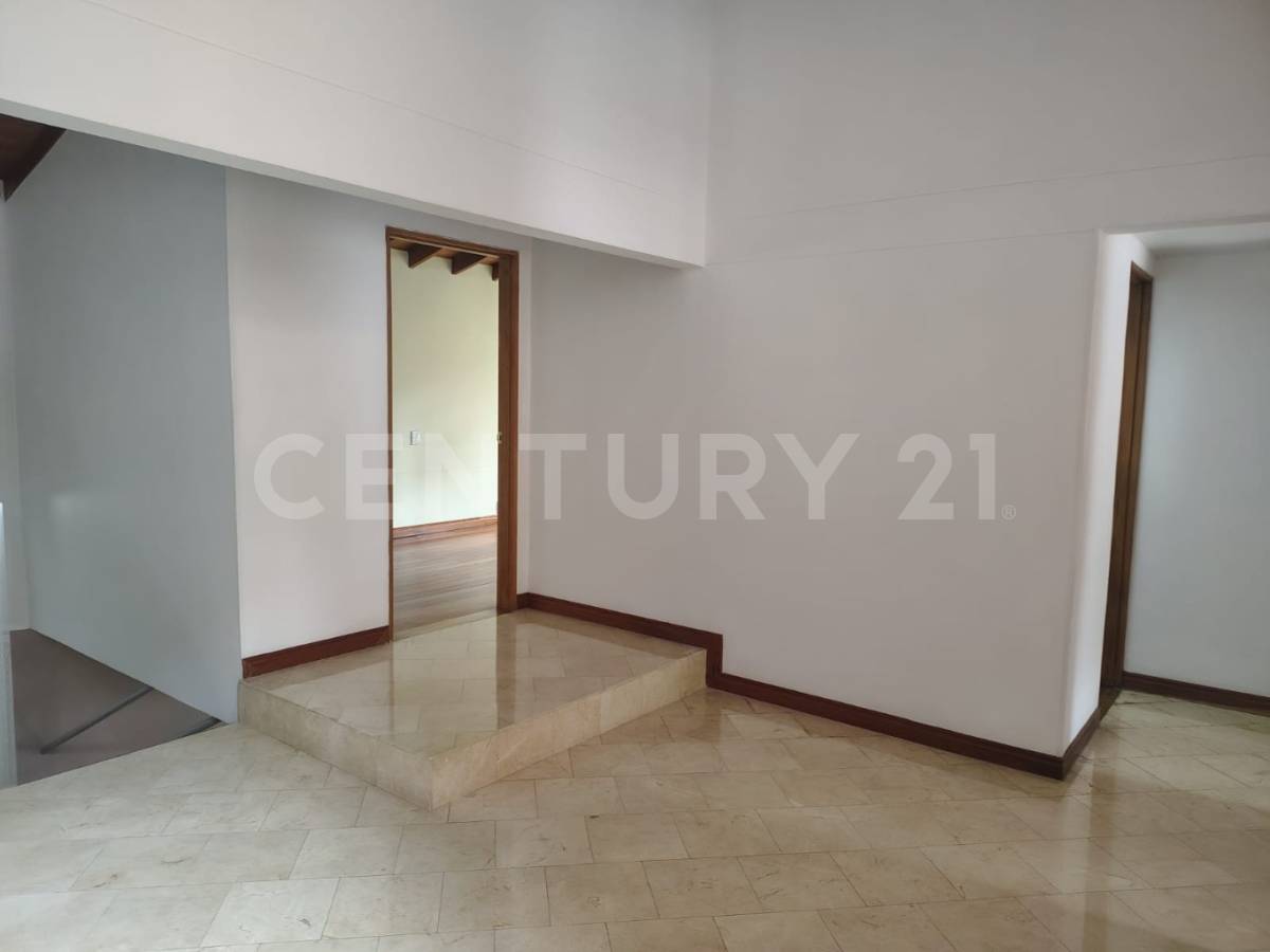 Casa en arriendo en El Poblado, Medellín · foto 23 de 24