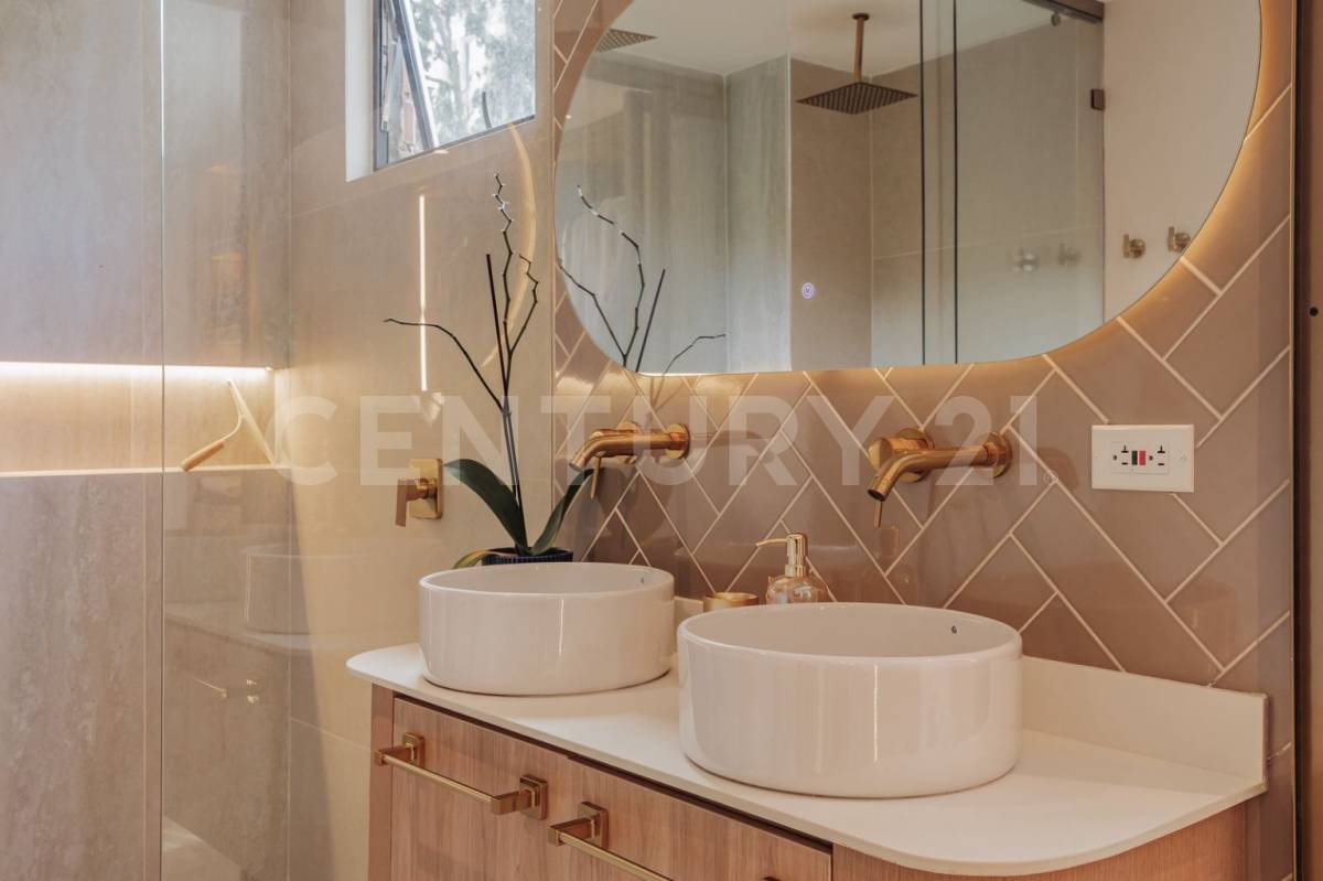 Apartamento en arriendo en La Candelaria, Medellín · foto 3 de 21