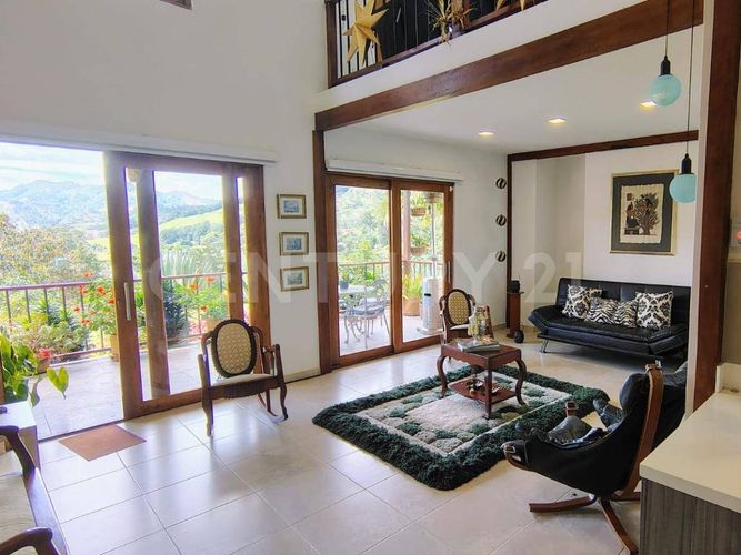 Casa de 4 alcobas en venta en El Retiro, 220 m² · foto 4 de 22
