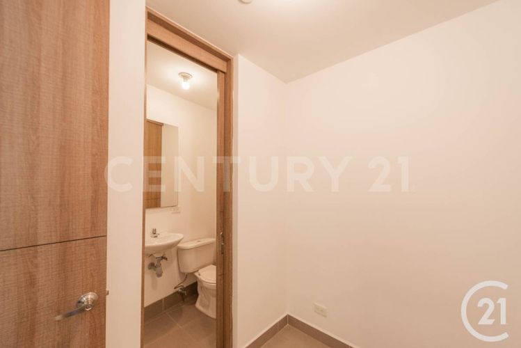 Apartamento de 3 alcobas en venta en Colina Campestre, Envigado, 205 m² · foto 18 de 23