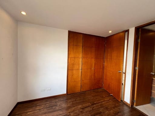 Apartamento de 3 alcobas en arriendo en El Tesoro, Medellín, 160 m² · foto 12 de 19