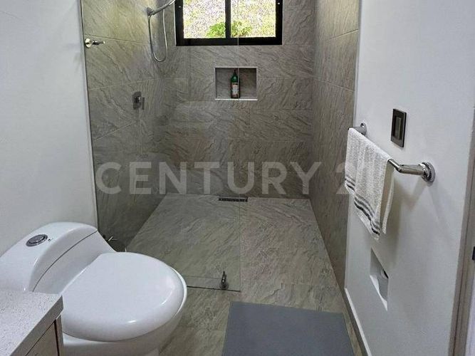 Casa de 3 alcobas en venta en Cristo Rey, El Carmen de Viboral, 280 m² · foto 17 de 23