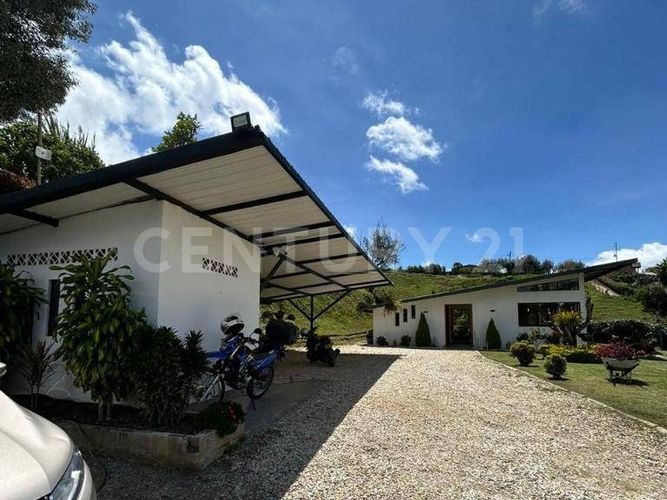 Casa de 3 alcobas en venta en Cristo Rey, El Carmen de Viboral, 280 m² · foto 20 de 23