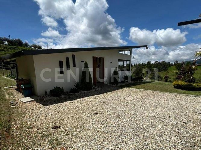 Casa de 3 alcobas en venta en Cristo Rey, El Carmen de Viboral, 280 m² · foto 21 de 23