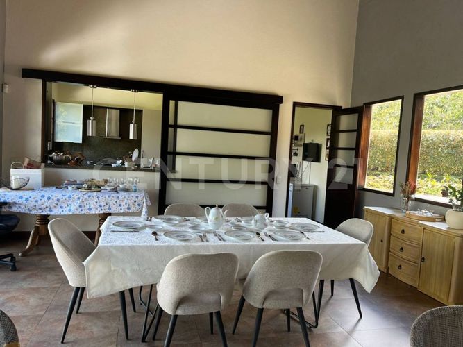 Casa de 4 alcobas en arriendo en Altos Del Escobero, Envigado, 426 m² · foto 12 de 24