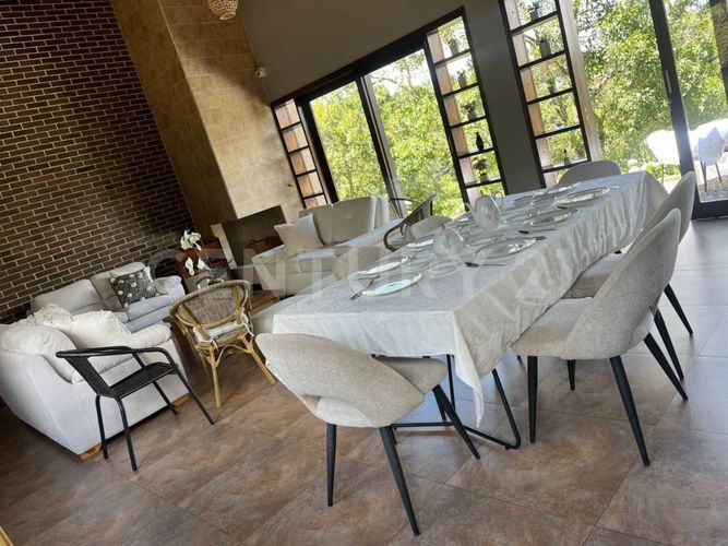 Casa de 4 alcobas en arriendo en Altos Del Escobero, Envigado, 426 m² · foto 13 de 24