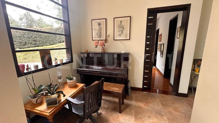 Casa de 4 alcobas en arriendo en Altos Del Escobero, Envigado, 426 m² · foto 16 de 24