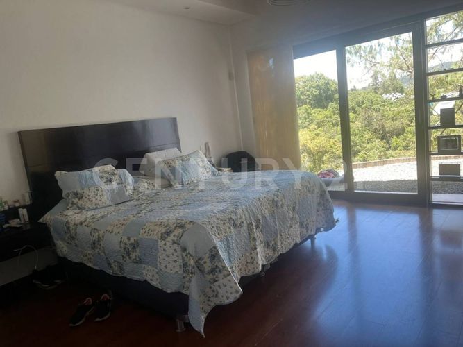 Casa de 4 alcobas en arriendo en Altos Del Escobero, Envigado, 426 m² · foto 17 de 24