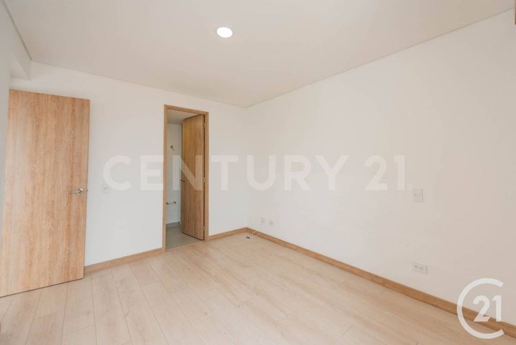 Apartamento de 2 alcobas en venta en Tablazo, Itagüí, 56 m² · foto 5 de 17