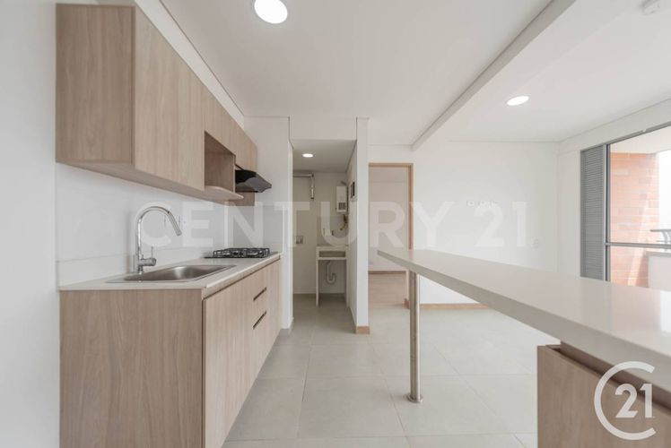 Apartamento de 2 alcobas en venta en Tablazo, Itagüí, 56 m² · foto 12 de 17