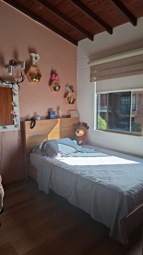 Casa de 3 alcobas en venta en Las Antillas, Envigado, 210 m² · foto 4 de 24