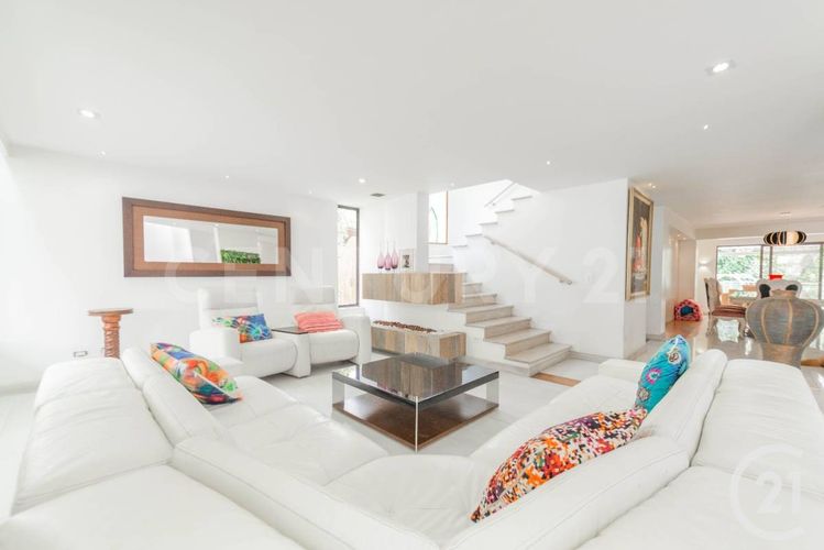 Casa de 4 alcobas en venta en La Milagrosa, Medellín, 662 m² · foto 5 de 24