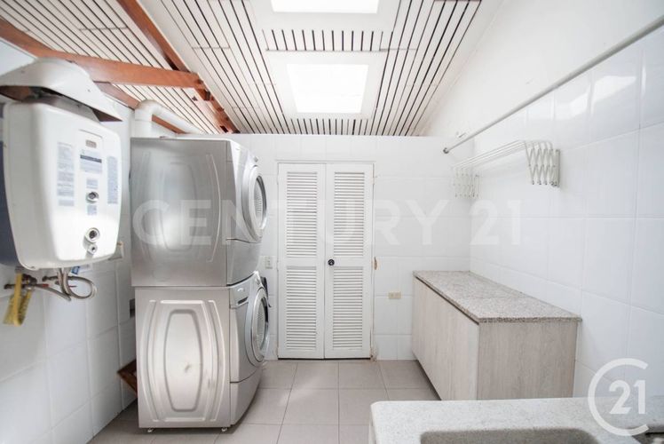 Casa de 4 alcobas en venta en La Milagrosa, Medellín, 662 m² · foto 11 de 24