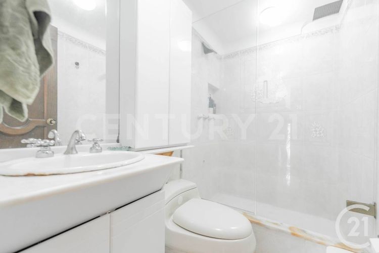 Casa de 4 alcobas en venta en La Milagrosa, Medellín, 662 m² · foto 15 de 24