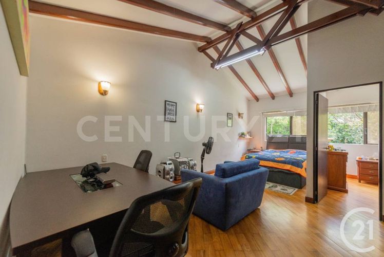 Casa de 4 alcobas en venta en La Milagrosa, Medellín, 662 m² · foto 17 de 24