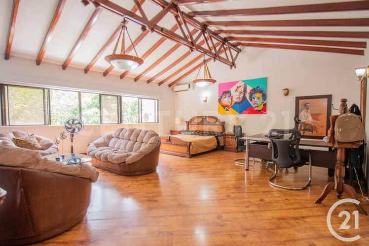 Casa de 4 alcobas en venta en La Milagrosa, Medellín, 662 m² · foto 18 de 24