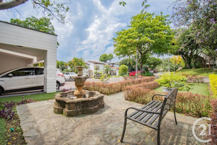 Casa de 4 alcobas en venta en La Milagrosa, Medellín, 662 m² · foto 20 de 24