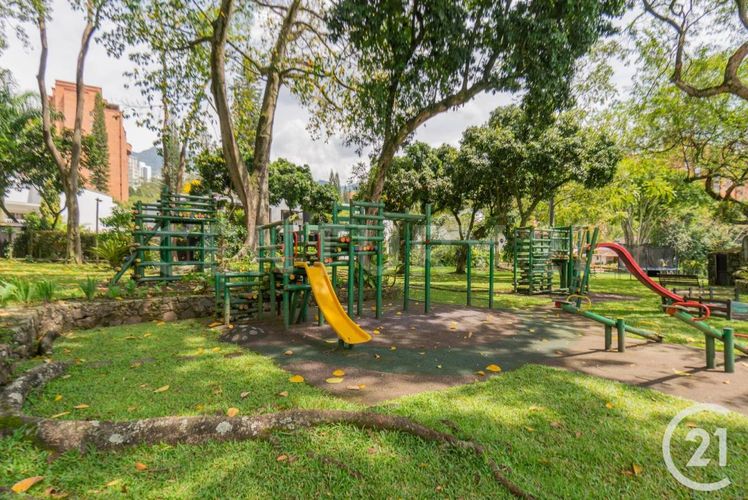 Casa de 4 alcobas en venta en La Milagrosa, Medellín, 662 m² · foto 24 de 24