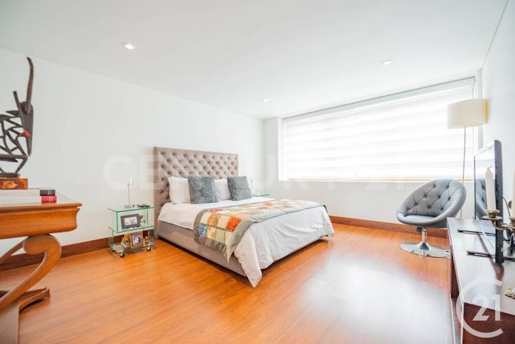 Casa de 3 alcobas en venta en Loma Del Escobero, Medellín, 450 m² · foto 11 de 23