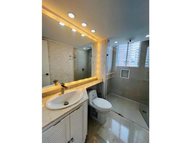 Apartamento de 3 alcobas en arriendo en La Florida, Medellín, 150 m² · foto 7 de 10