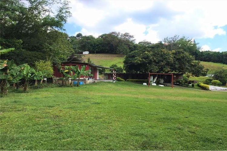 Casa de 5 alcobas en venta en Montebello, Cali, 250 m² · foto 5 de 24