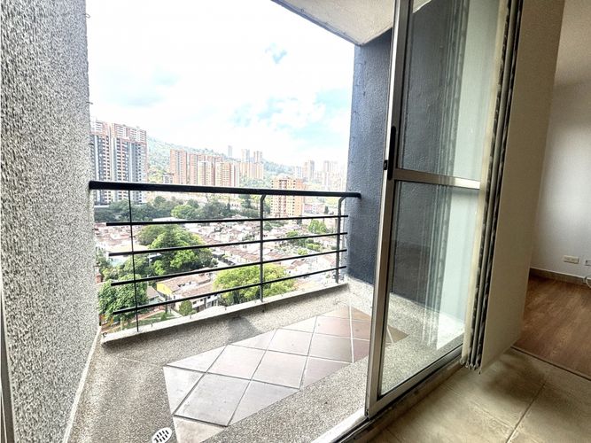 Apartamento de 2 alcobas en arriendo en Los Arias, Sabaneta, 60 m² · foto 5 de 14