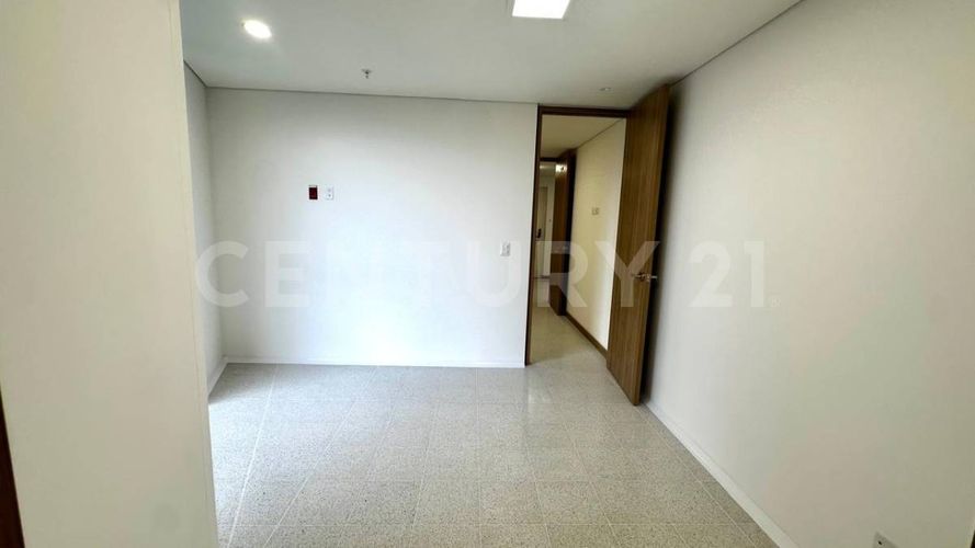 Consultorio en arriendo en Los Pinos, Medellín, 25 m² · foto 15 de 18
