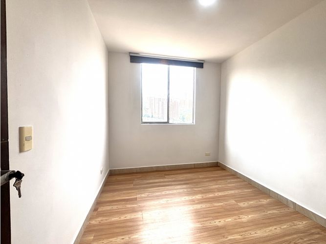 Apartamento de 2 alcobas en arriendo en Los Arias, Sabaneta, 60 m² · foto 12 de 14