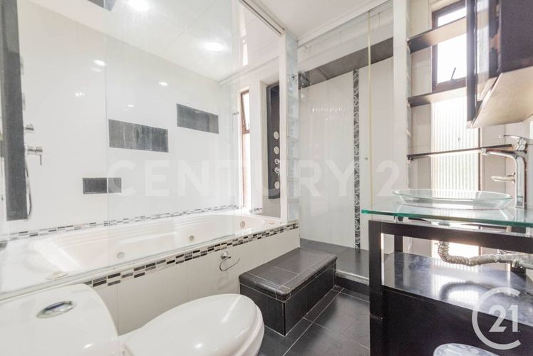 Casa de 4 alcobas en arriendo en Cola Del Zorro, Medellín, 425 m² · foto 21 de 24