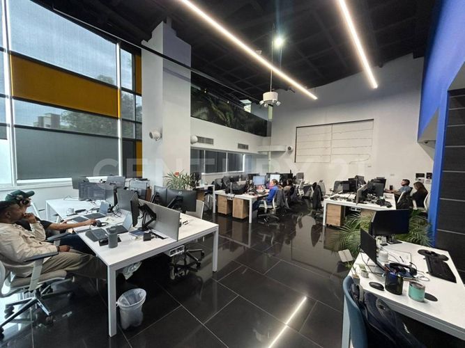 Oficina en arriendo en Villa Carlota, Medellín, 400 m² · foto 4 de 22