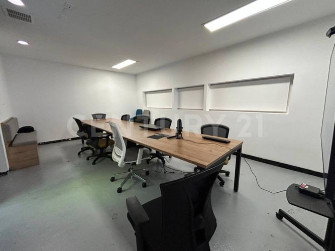 Oficina en arriendo en Villa Carlota, Medellín, 400 m² · foto 7 de 22