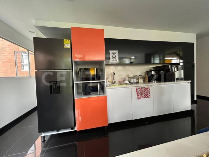 Oficina en arriendo en Villa Carlota, Medellín, 400 m² · foto 9 de 22