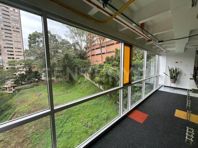 Oficina en arriendo en Villa Carlota, Medellín, 400 m² · foto 14 de 22