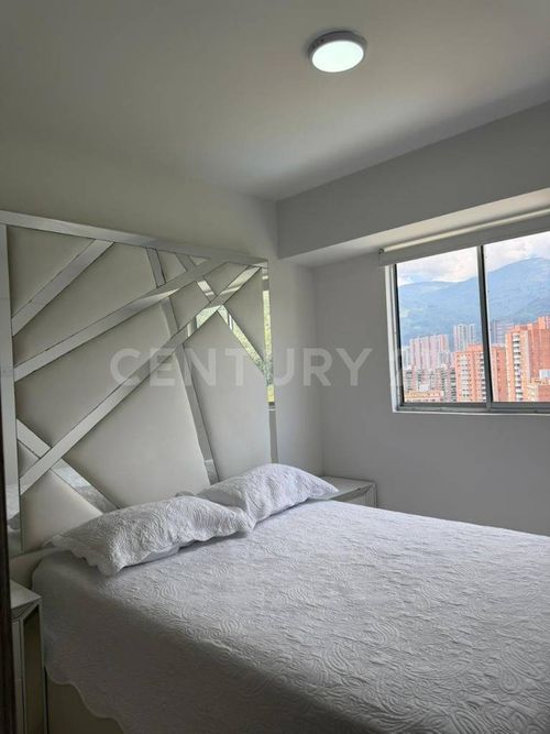 Apartamento de 3 alcobas en venta en El Poblado, Sabaneta, 87 m² · foto 8 de 22