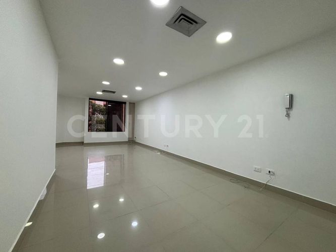 Oficina en arriendo en La Florida, Medellín, 40 m² · foto 3 de 13