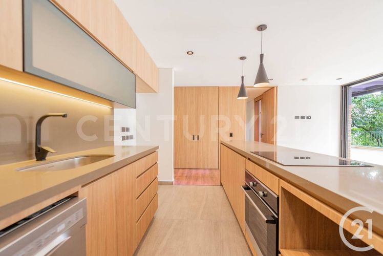 Apartamento de 2 alcobas en venta en Guaduales De La Abadia, Envigado, 229 m² · foto 2 de 23