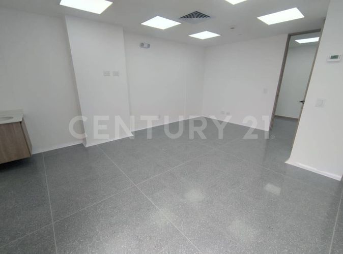 Consultorio en venta en Perpetuo Socorro, Medellín, 37 m² · foto 5 de 10