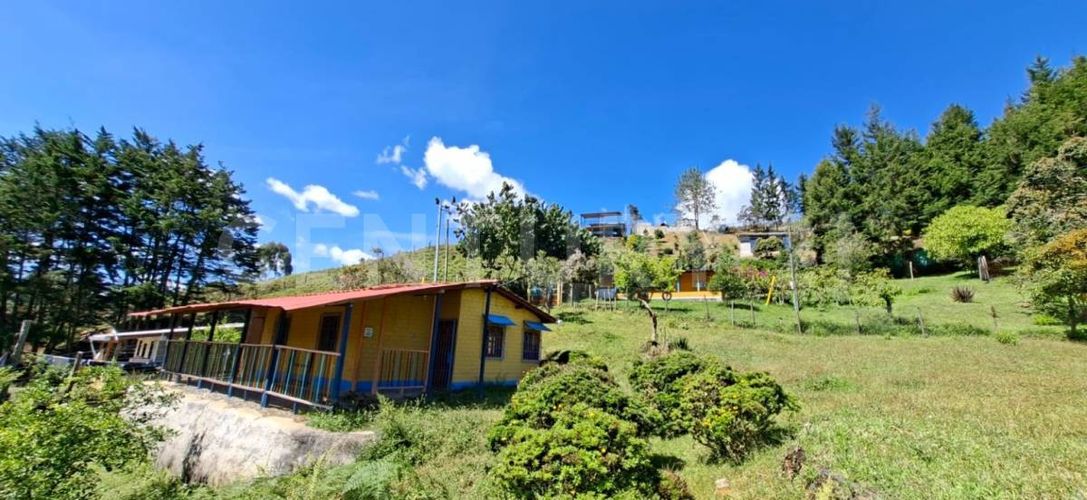Finca en venta en La Mejia, Guarne, 120 m² · foto 11 de 16