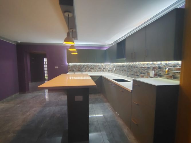 Oficina en arriendo en El Poblado, Medellín, 220 m² · foto 9 de 12