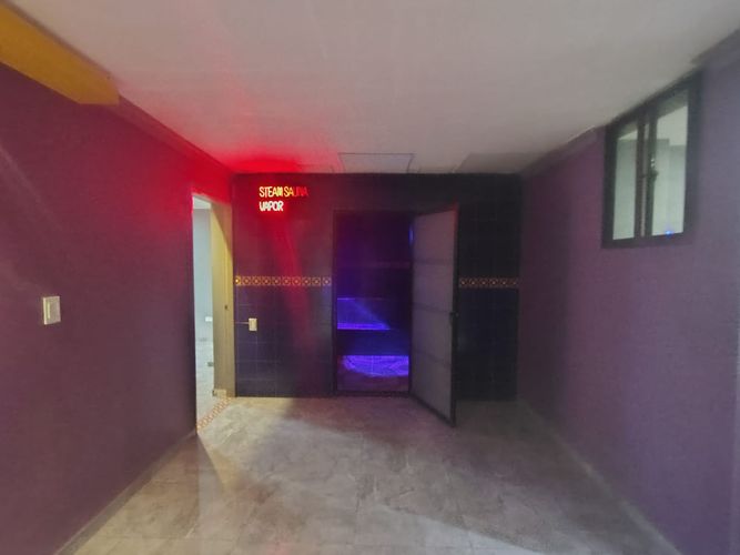 Oficina en arriendo en El Poblado, Medellín, 220 m² · foto 3 de 12
