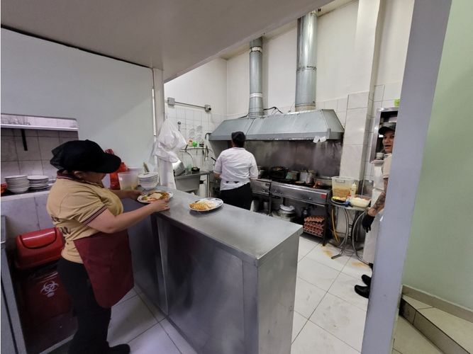 Local en venta en Centro Administrativo, Medellín, 170 m² · foto 4 de 5
