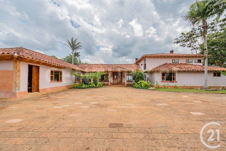 Casa de 7 alcobas en venta en Los Salados, El Retiro, 1400 m² · foto 3 de 24
