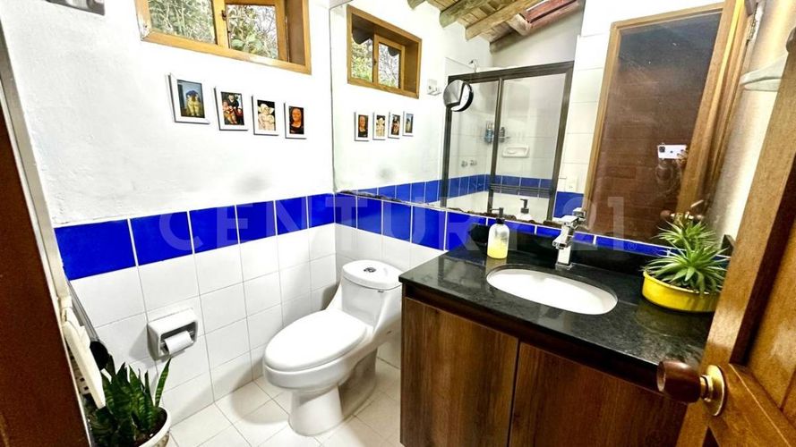 Casa de 5 alcobas en venta en Las Palmas, Envigado, 280 m² · foto 11 de 23