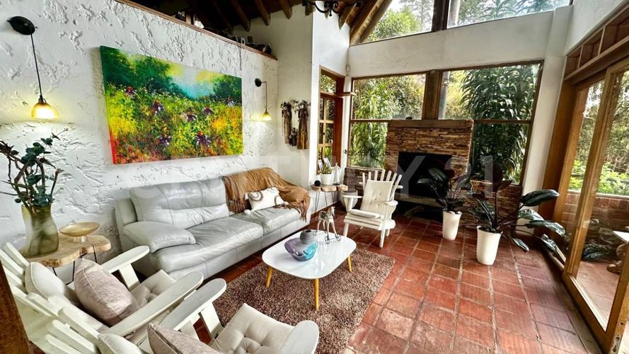 Casa de 5 alcobas en venta en Las Palmas, Envigado, 280 m² · foto 13 de 23